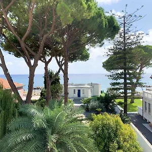 Borgo Paradiso Holidays Diano Marina